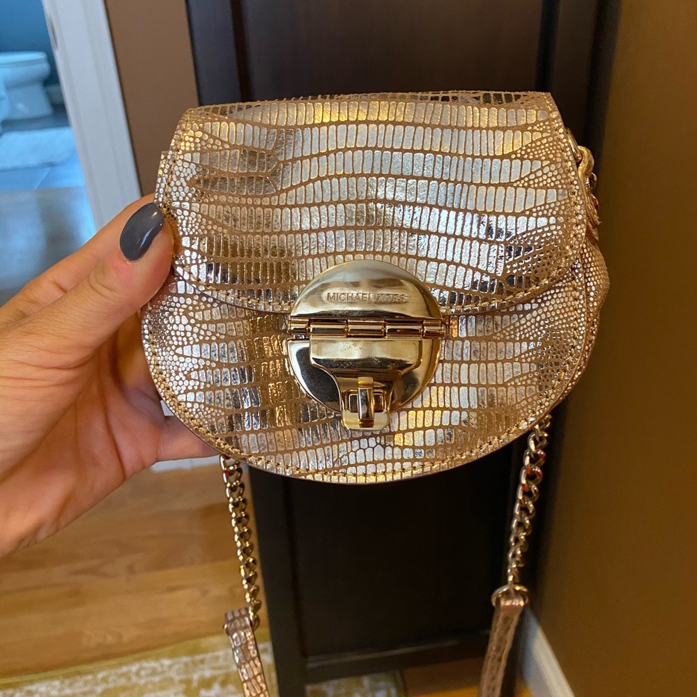 BRAND NEW MICHAEL KORS CRISS BODY BAG!!